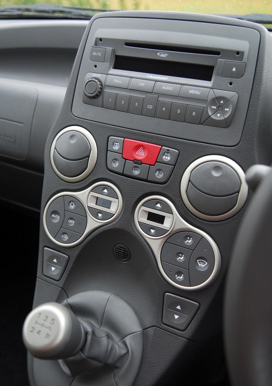  Fiat Panda Cross 2008 года  (фото 3 из 19)